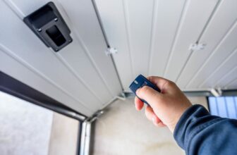 Pose de porte de garage
