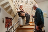 Quelles sont les aides pour investir dans un monte-escaliers ?